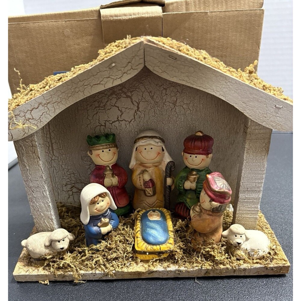 Hand-Painted Mini Navity Set - Christmasville by Ronnie Walker